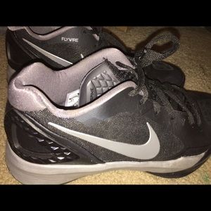 Volleyball Nike Pro shoes