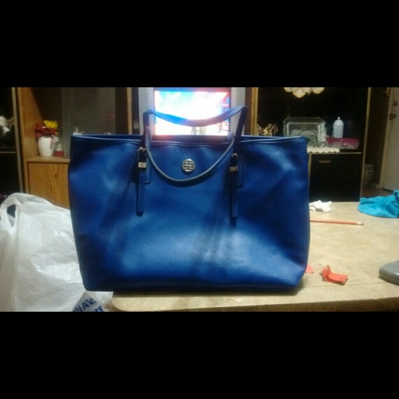 Authentic dana buchman