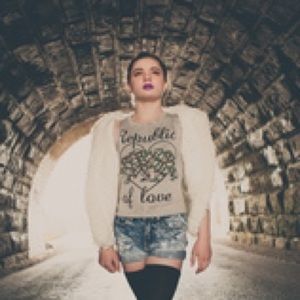 Meet your Posher, Ella