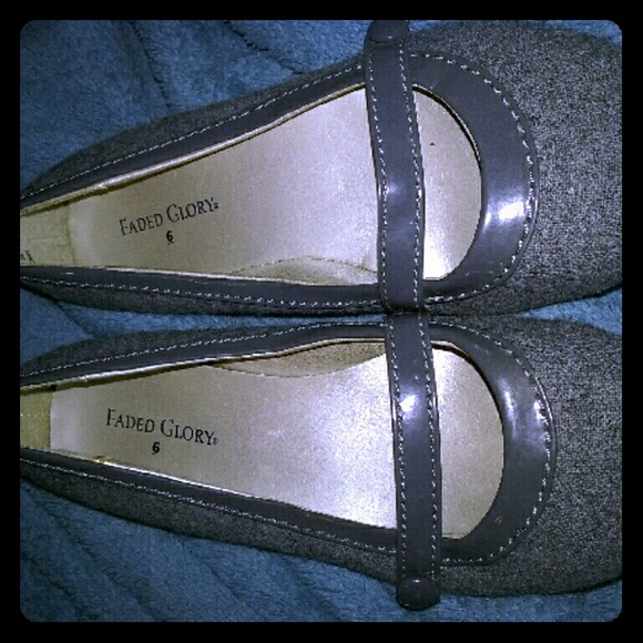 Grey button flats
