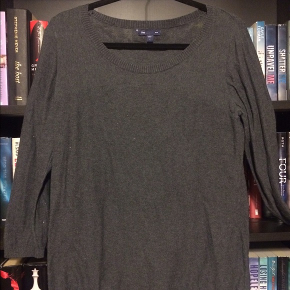 Grey Gap sweater with 3/4 sleeves