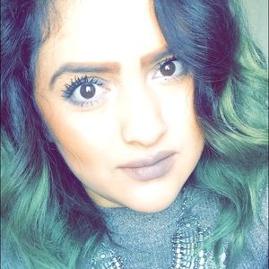 Meet your Posher, Nathaly