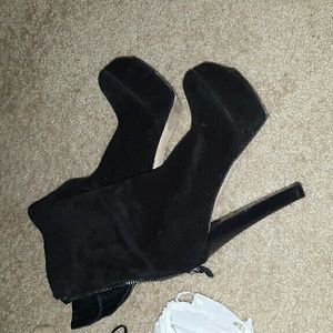 ***SOLD**** Giuseppe Zanotti Boots