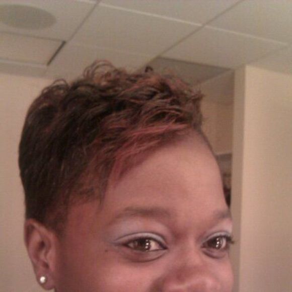 Meet your Posher, Tomeka - Picture 1 of 1