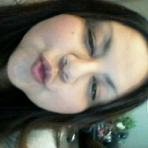 Meet your Posher, Mayra