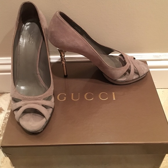Gucci Mink suede pumps 😍