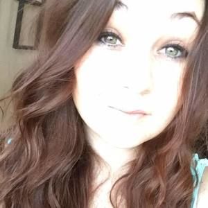 Meet your Posher, Michaela