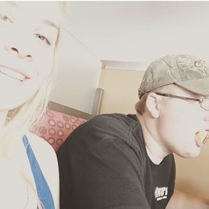 Meet your Posher, Layne