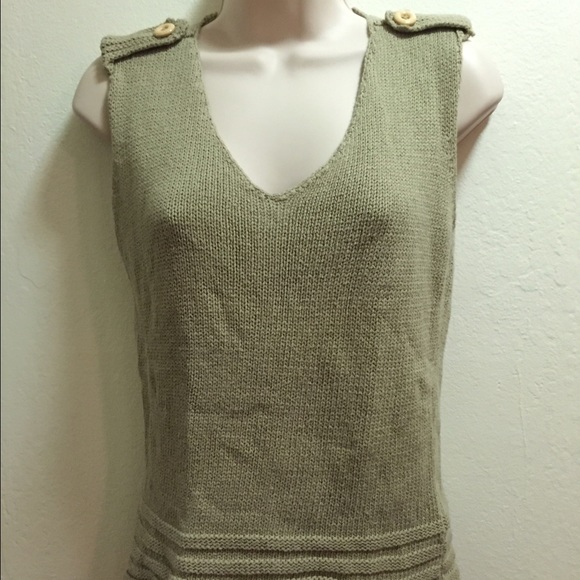 Voyage de Rita knit tops