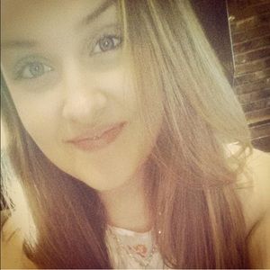 Meet your Posher, Vanessa