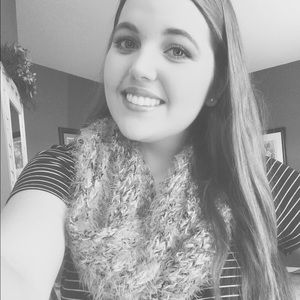 Meet your Posher, Molly