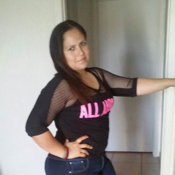 Meet your Posher, Karina - Picture 1 of 1