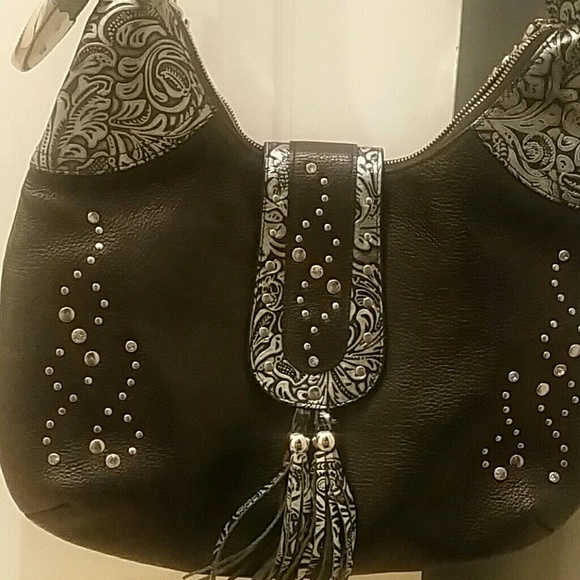 Charm and Luck black shoulder hand bag - Picture 2 of 4