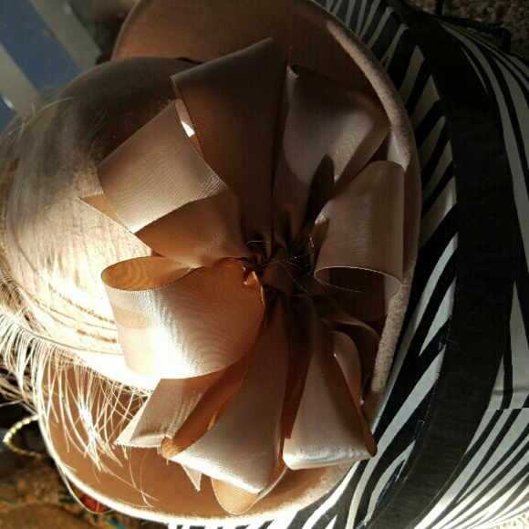 Ladies vintage hat