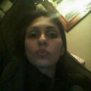 Meet your Posher, Crystal