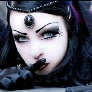 Meet your Posher, Anabel