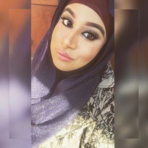 Meet your Posher, Eman