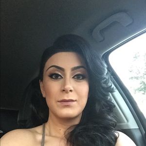 Meet your Posher, Ani