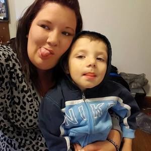 Meet your Posher, Crystal