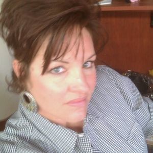 Meet your Posher, Denise