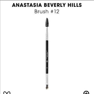 Anastasia Beverly Hills Eyebrow Brush #12