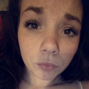 Meet your Posher, Anasharee