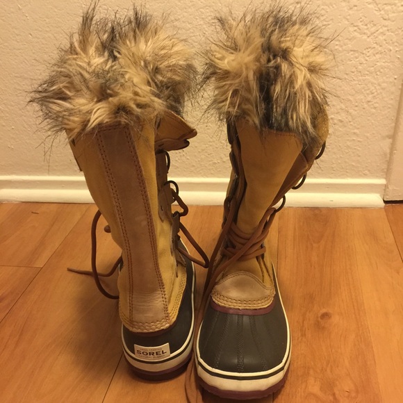 Never Used Sorel Waterproof Snow boots