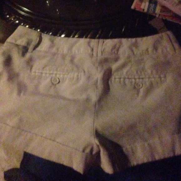 Shorts - Picture 2 of 3