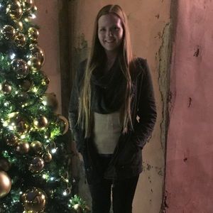 Meet your Posher, Danet