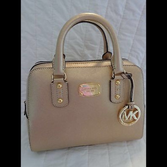 NWT MICHAEL KORS SAFFIANO SMALL LEATHER PALE GOLD