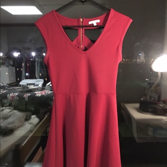 LITTLE RED DRESS. SIZE MEDIUM. WORN ONCE.