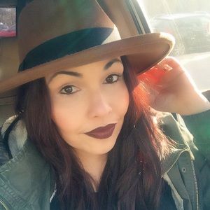 Meet your Posher, Daisy