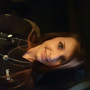 Meet your Posher, Ami