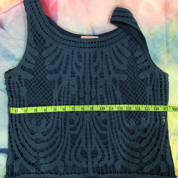 Romeo & Juliet Couture crochet dress - Picture 5 of 5