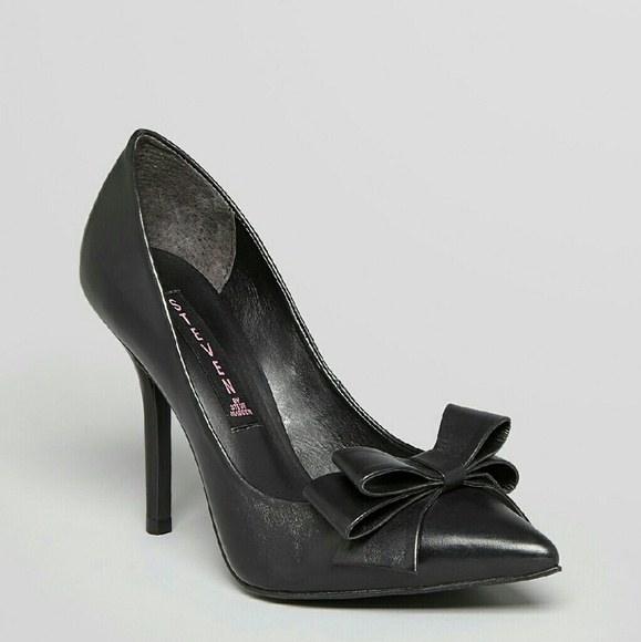 Adorable! Steven by Steve Madden Ravesh Bow Pumps