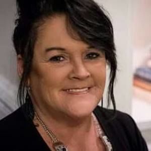 Meet your Posher, Lynne