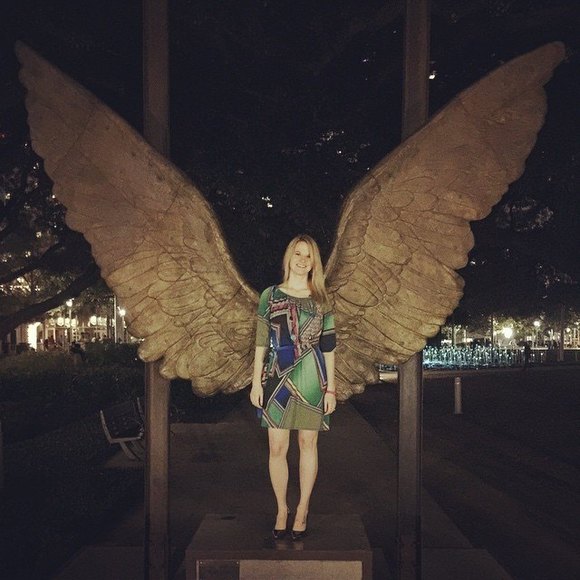 Meet your Posher, Lisa - Picture 4 of 7