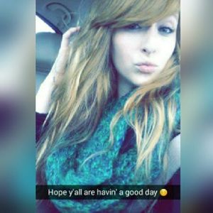 Meet your Posher, Nikole