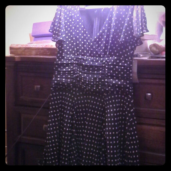 Eva Mendes Isabel flutter dress