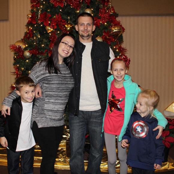 Meet your Posher, Stephanie - Picture 1 of 1