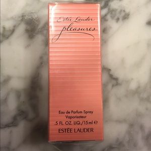 Estée Lauder pleasures