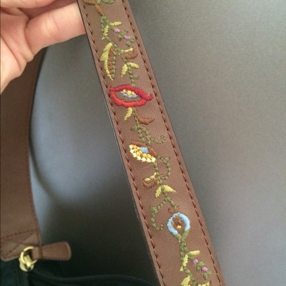 Black Relic Handbag - Picture 3 of 4