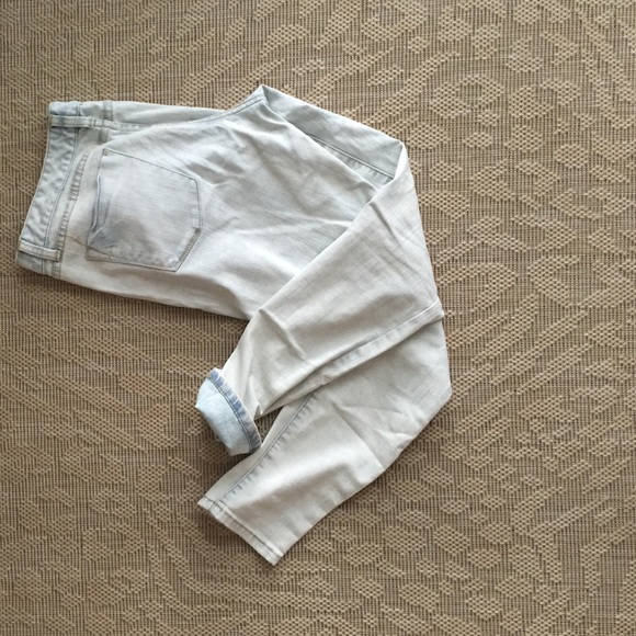Washed out light blue/white jeans - Picture 3 of 3