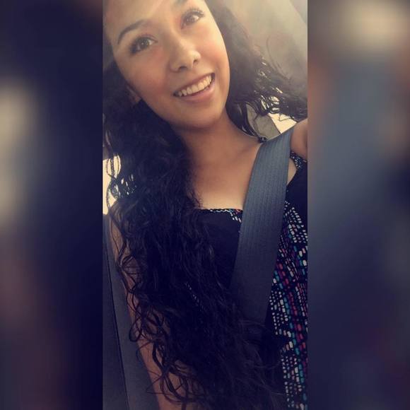 Meet your Posher, Clarissa