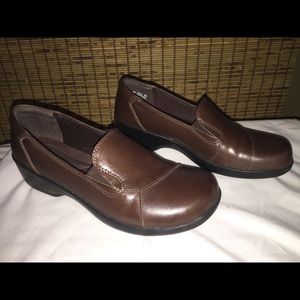 Clarks Brown leather shoes