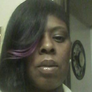 Meet your Posher, Raquel