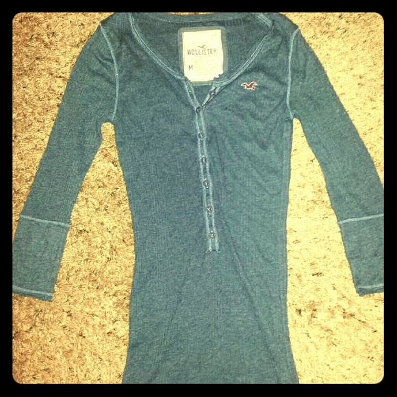Hollister shirt