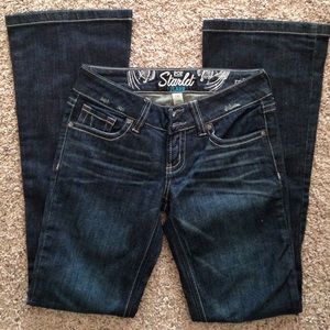 BNWOT Refuge "Pop Starlet Flare" jeans sz2R