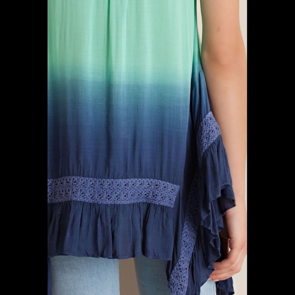 💔LAST ONE💔Ombré Handkerchief Hemline Tank Top - Picture 2 of 4