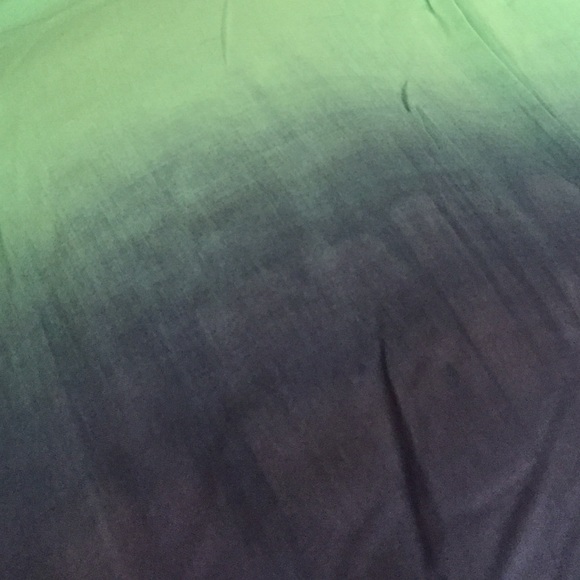 💔LAST ONE💔Ombré Handkerchief Hemline Tank Top - Picture 4 of 4